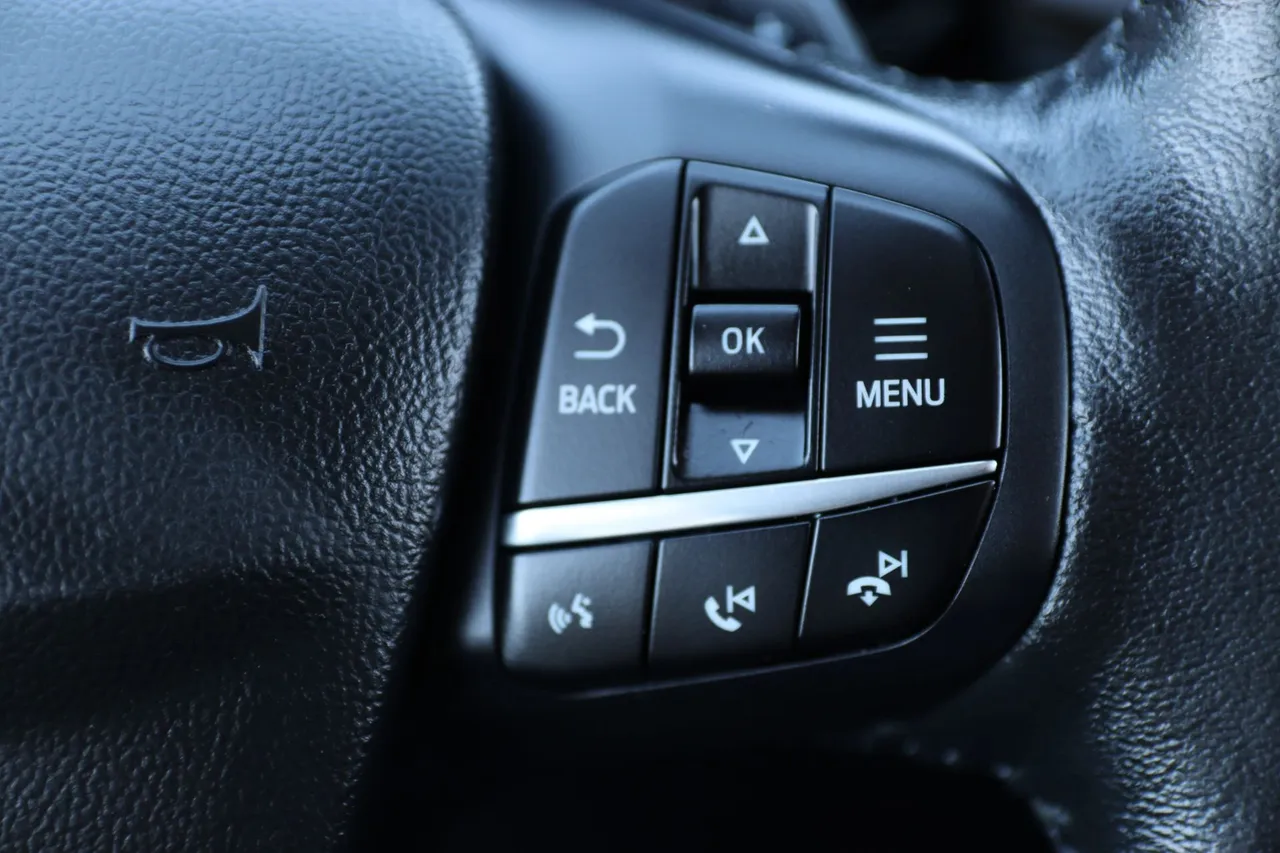 2020 Ford Escape Titanium Sport Utility 4D in blue — photo 21 of 31