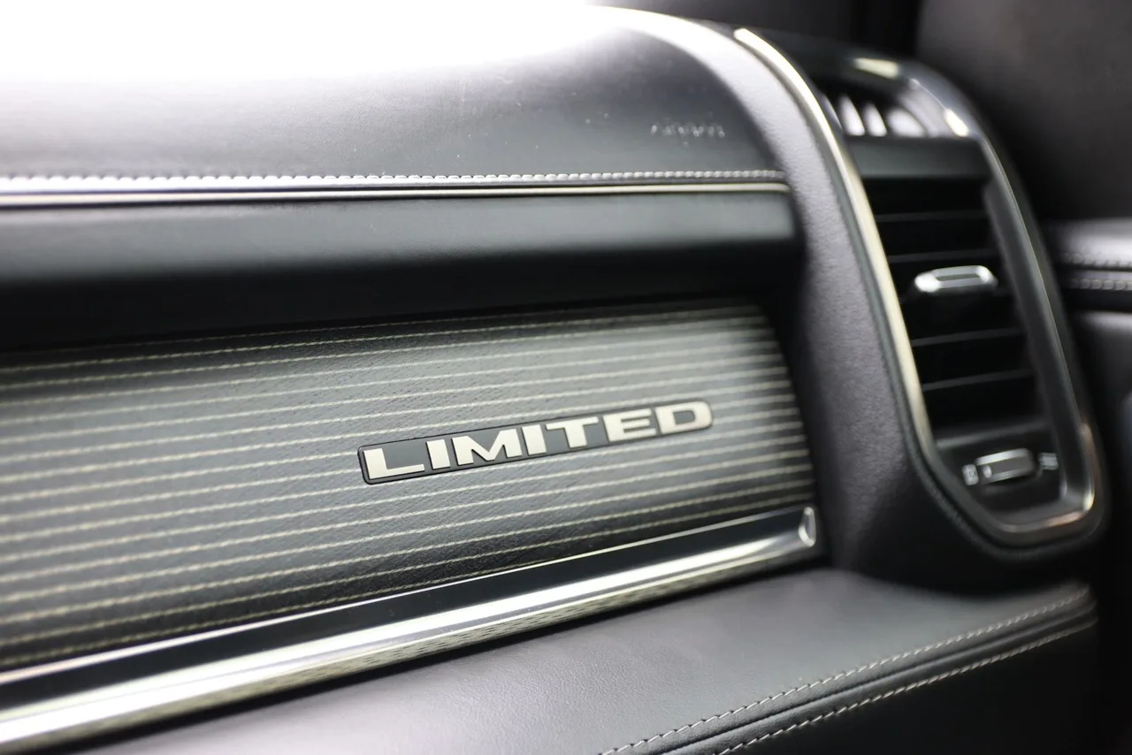 2020 Ram 1500 Crew Cab Limited Pickup 4D 5 1/2 ft in gray — photo 45 of 58