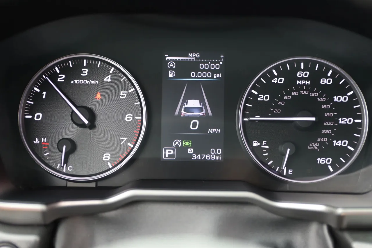 2020 Subaru Outback Limited Wagon 4D in gray — photo 22 of 33