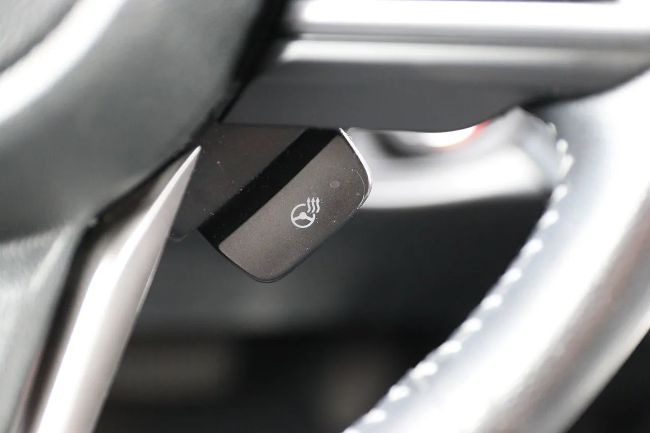 2020 Subaru Outback Limited Wagon 4D in gray — photo 25 of 33