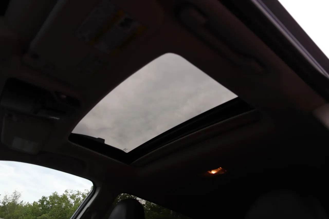 2020 Subaru Outback Limited Wagon 4D in gray — photo 26 of 33