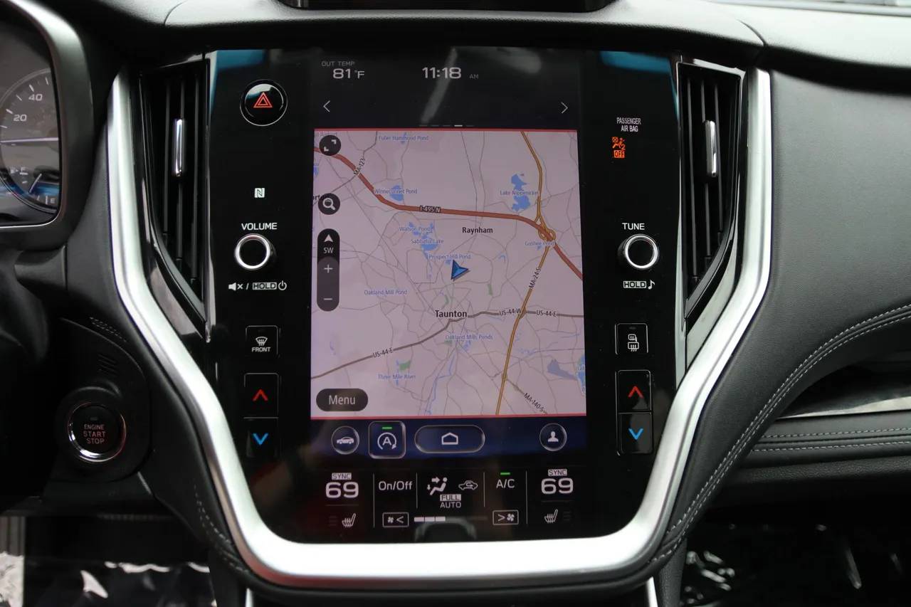 2020 Subaru Outback Limited Wagon 4D in gray — photo 28 of 33
