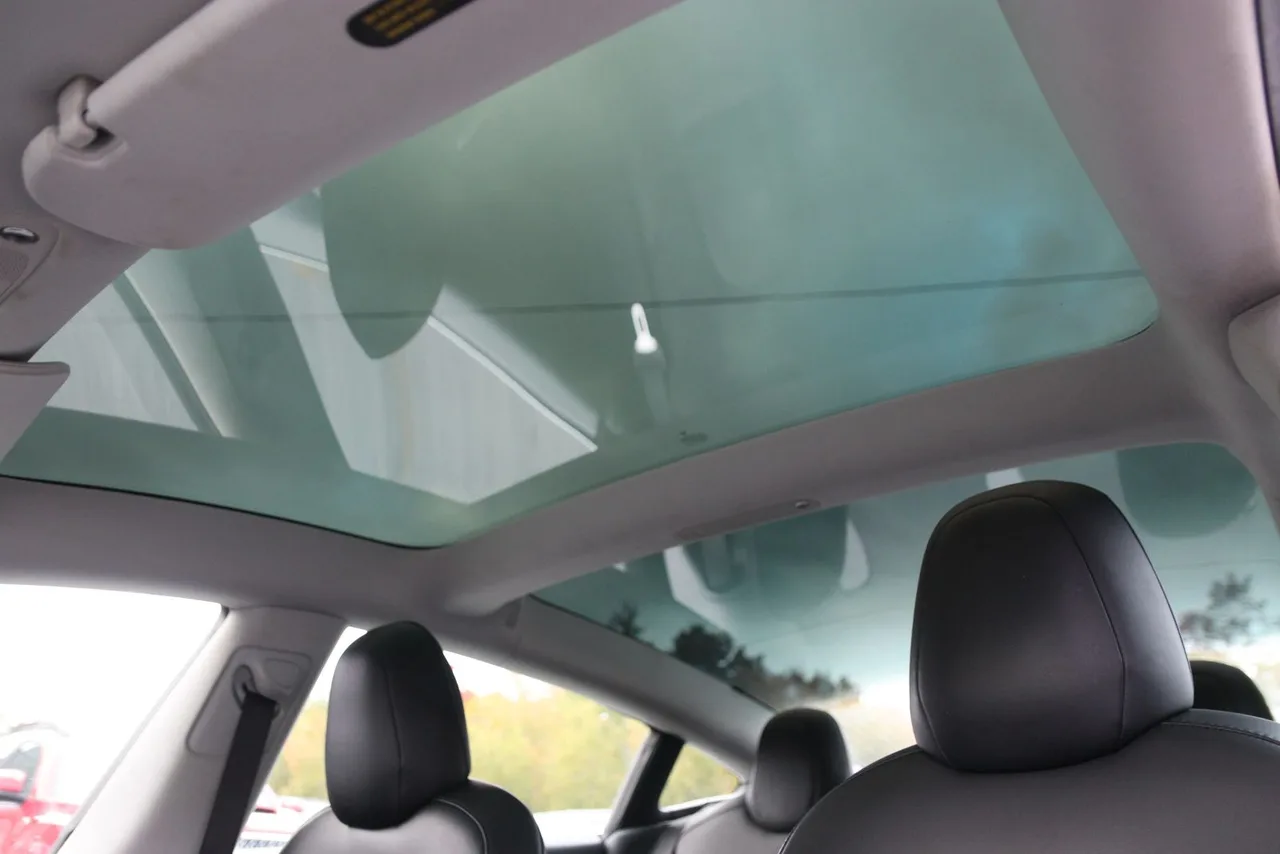 2020 Tesla Model 3 Long Range Sedan 4D in white — photo 17 of 33