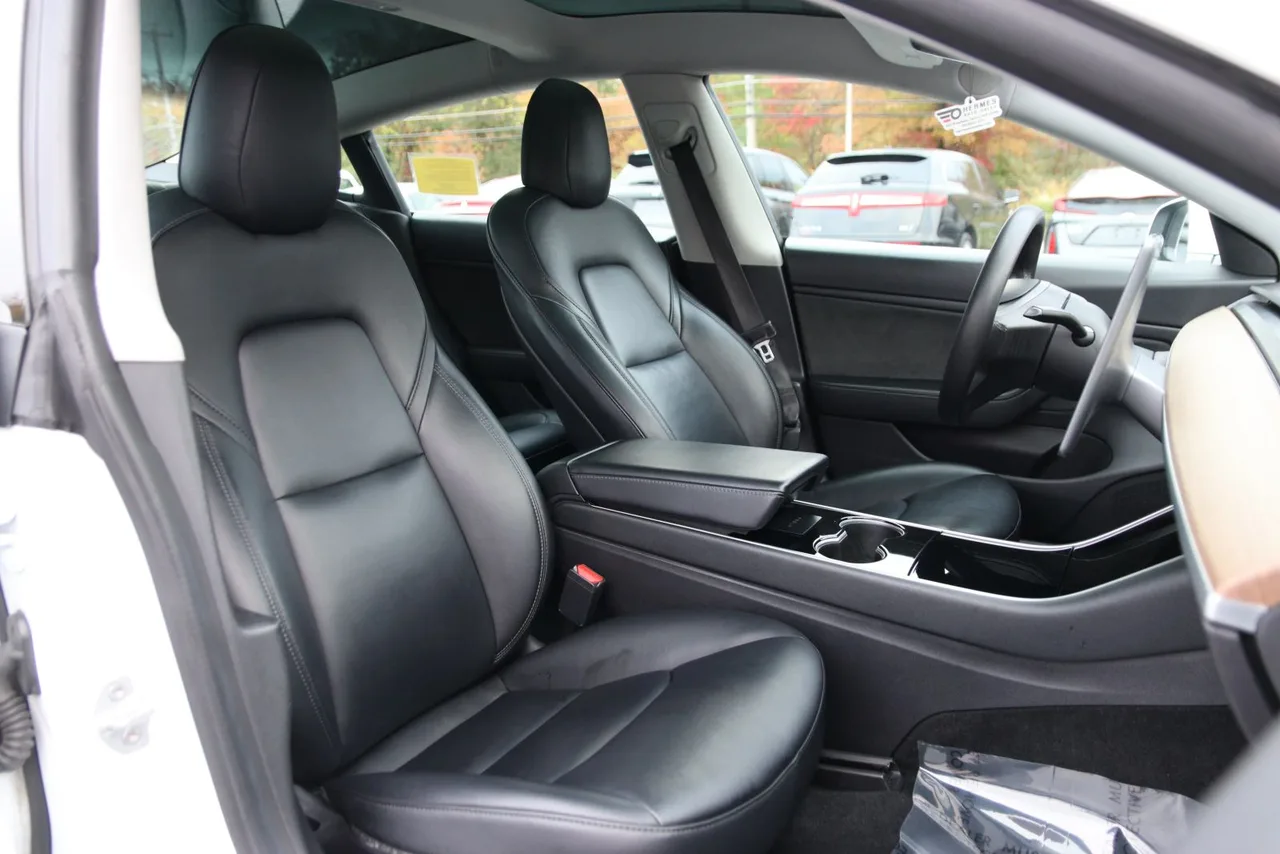 2020 Tesla Model 3 Long Range Sedan 4D in white — photo 27 of 33