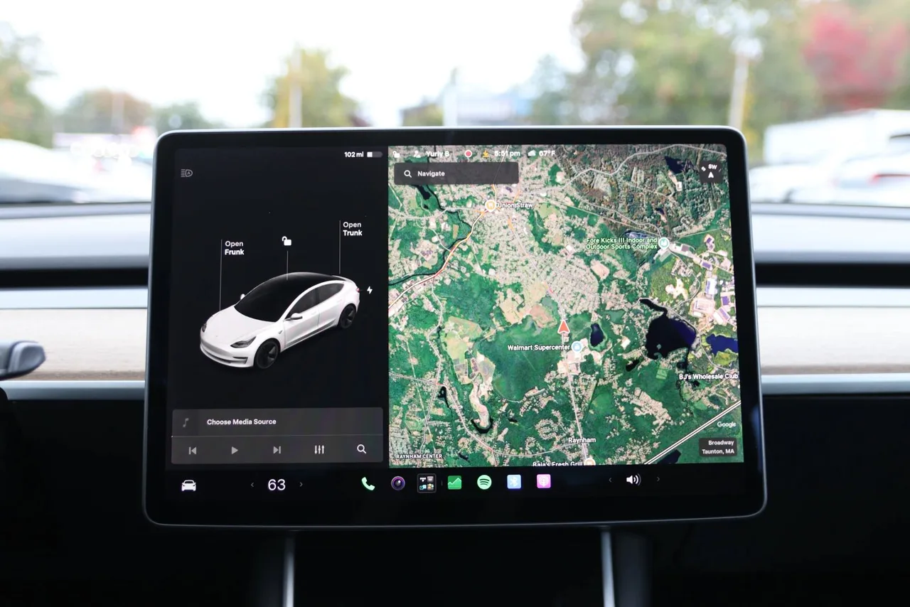 2020 Tesla Model 3 Long Range Sedan 4D in white — photo 30 of 33
