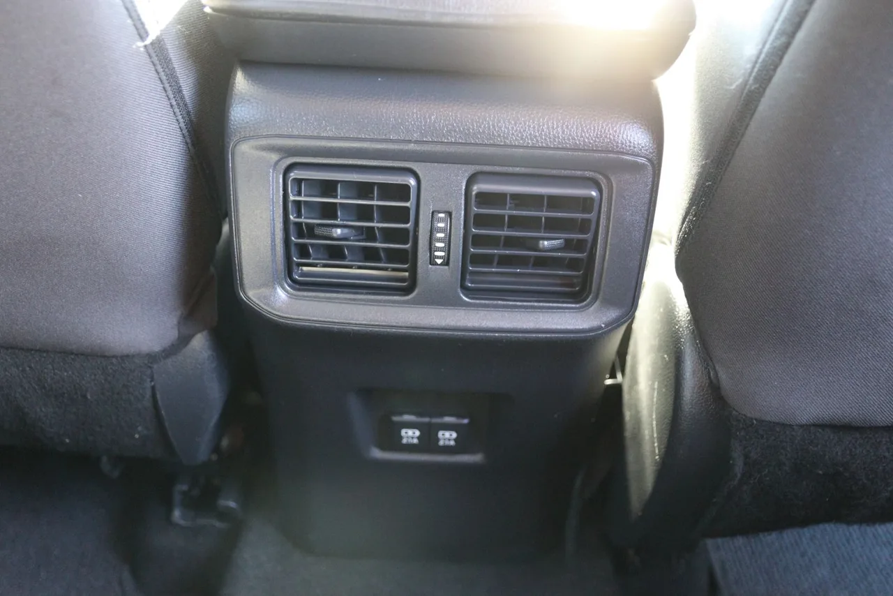 2020 Toyota RAV4 XLE Sport Utility 4D in blue — photo 27 of 39