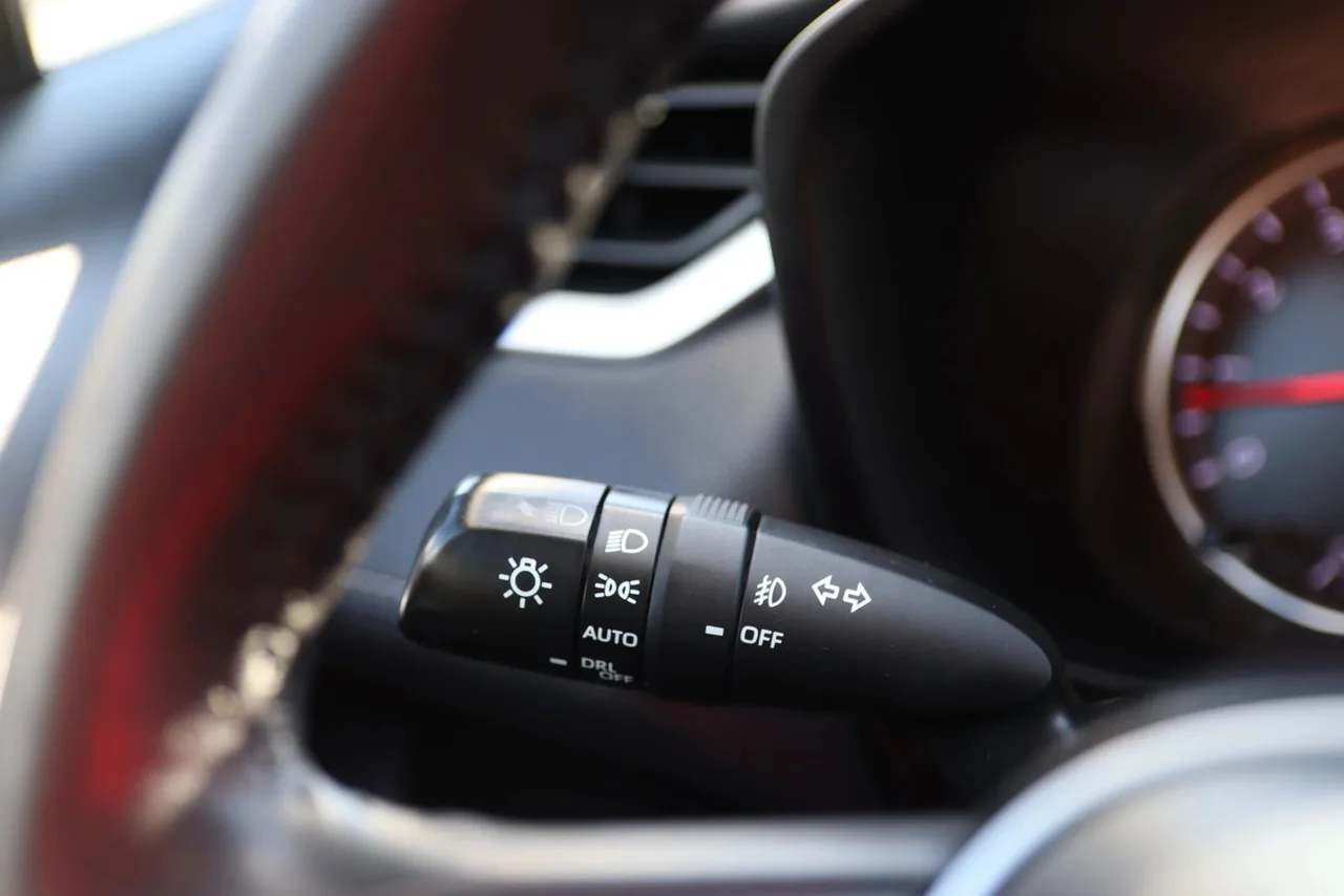 2020 Toyota RAV4 XLE Sport Utility 4D in blue — photo 34 of 39