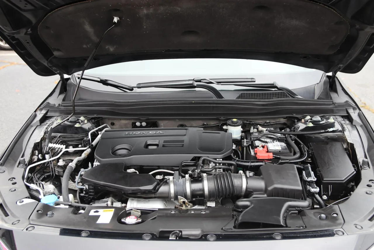 2021 Honda Accord Touring Sedan 4D in black — photo 9 of 41