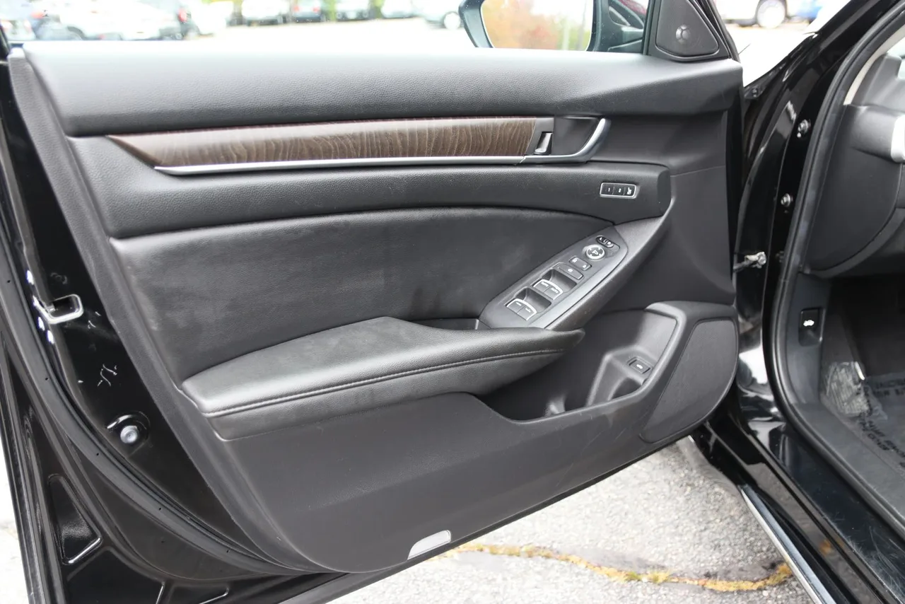 2021 Honda Accord Touring Sedan 4D in black — photo 10 of 41