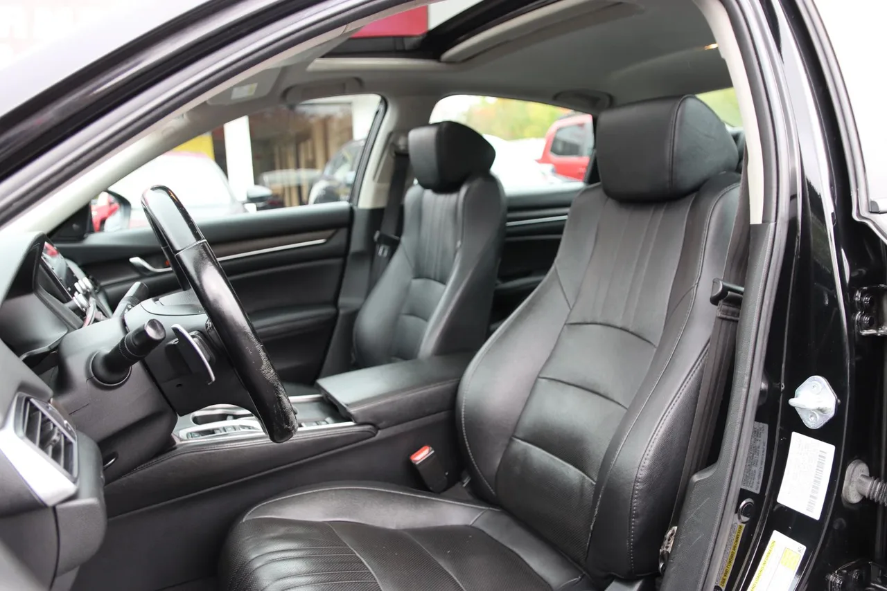 2021 Honda Accord Touring Sedan 4D in black — photo 12 of 41