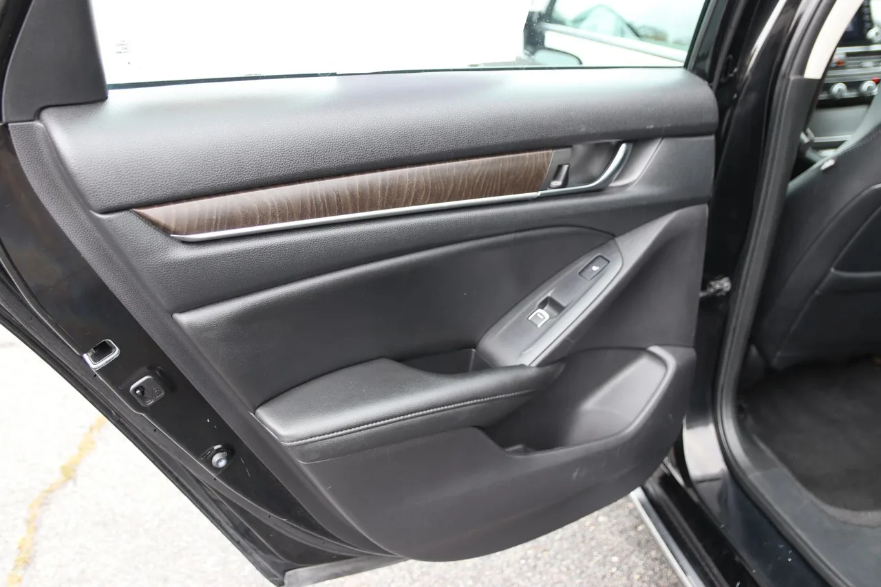 2021 Honda Accord Touring Sedan 4D in black — photo 16 of 41