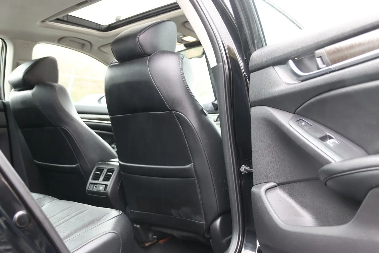 2021 Honda Accord Touring Sedan 4D in black — photo 20 of 41