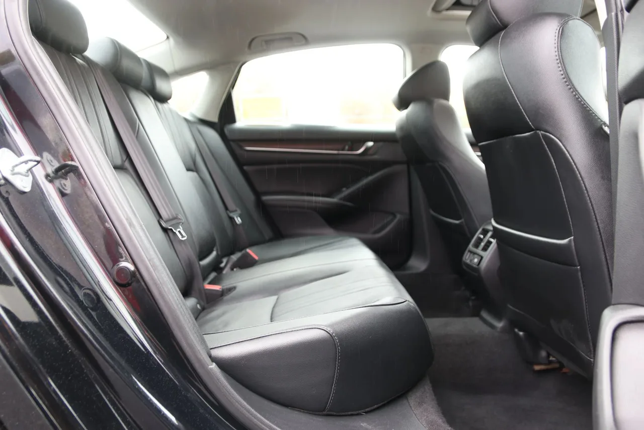 2021 Honda Accord Touring Sedan 4D in black — photo 21 of 41