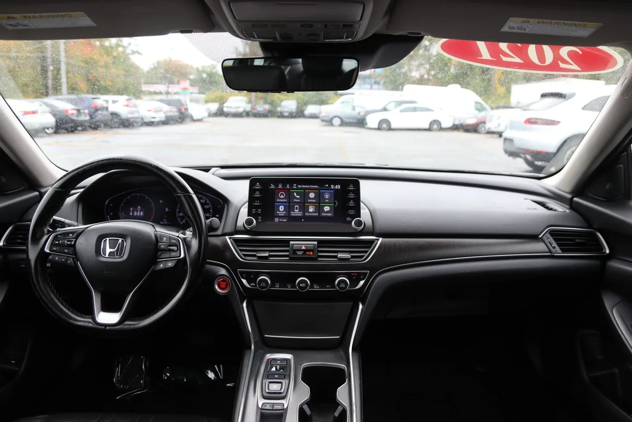 2021 Honda Accord Touring Sedan 4D in black — photo 26 of 41