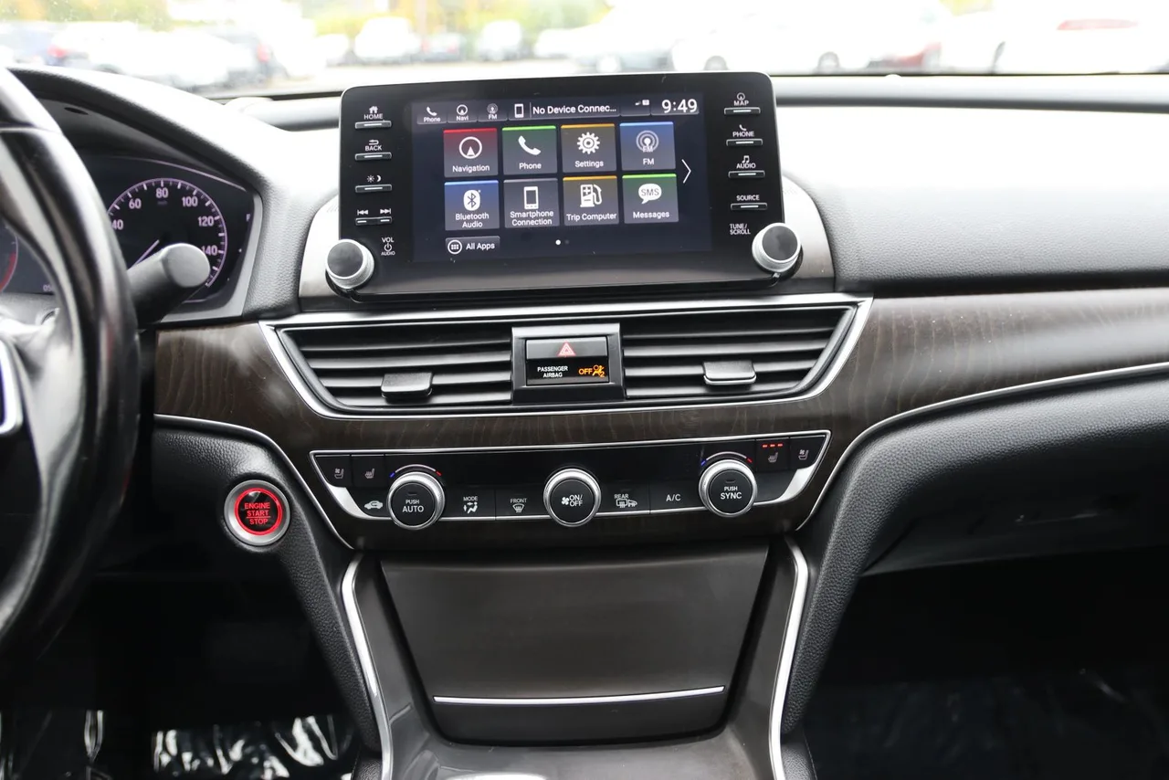 2021 Honda Accord Touring Sedan 4D in black — photo 27 of 41