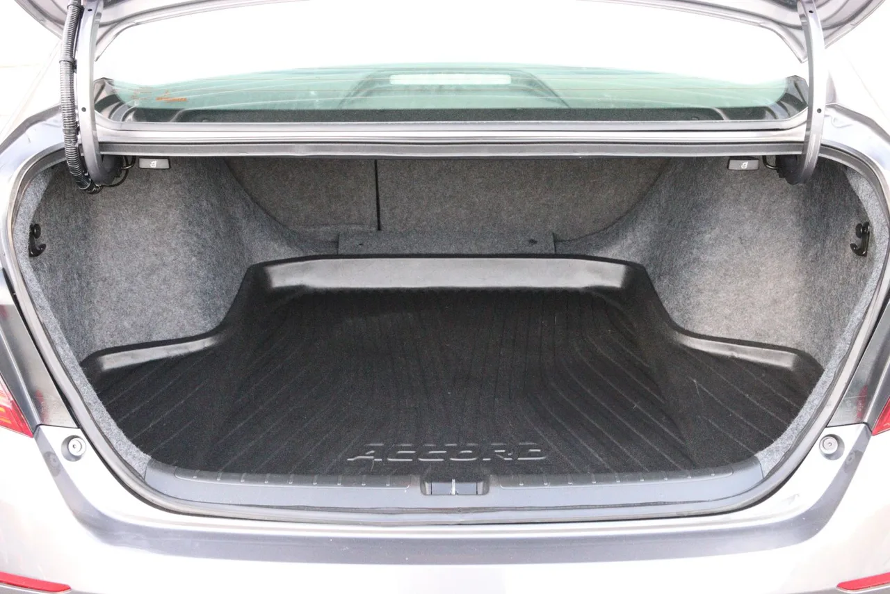 2021 Honda Accord EX-L Sedan 4D in gray — photo 9 of 29