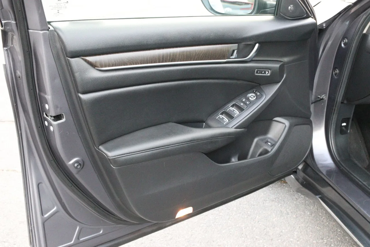 2021 Honda Accord EX-L Sedan 4D in gray — photo 11 of 29