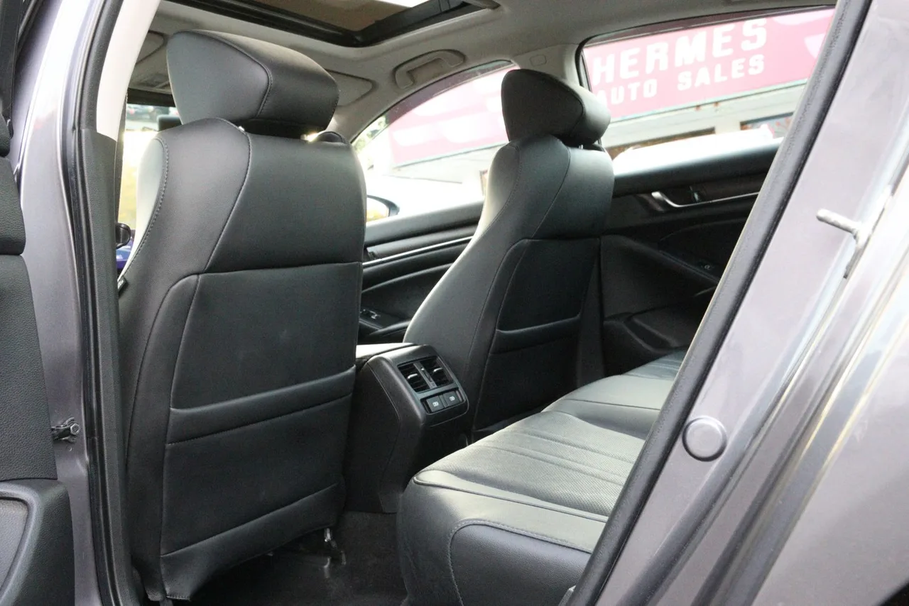2021 Honda Accord EX-L Sedan 4D in gray — photo 16 of 29