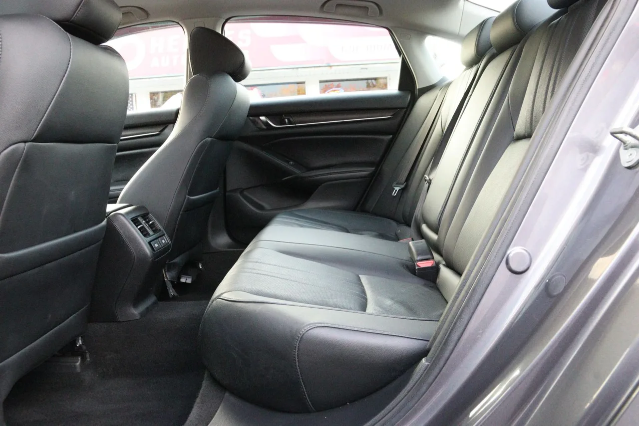 2021 Honda Accord EX-L Sedan 4D in gray — photo 17 of 29