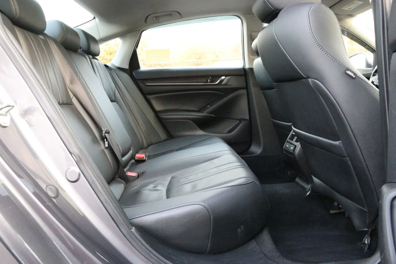 2021 Honda Accord EX-L Sedan 4D in gray — photo 20 of 29