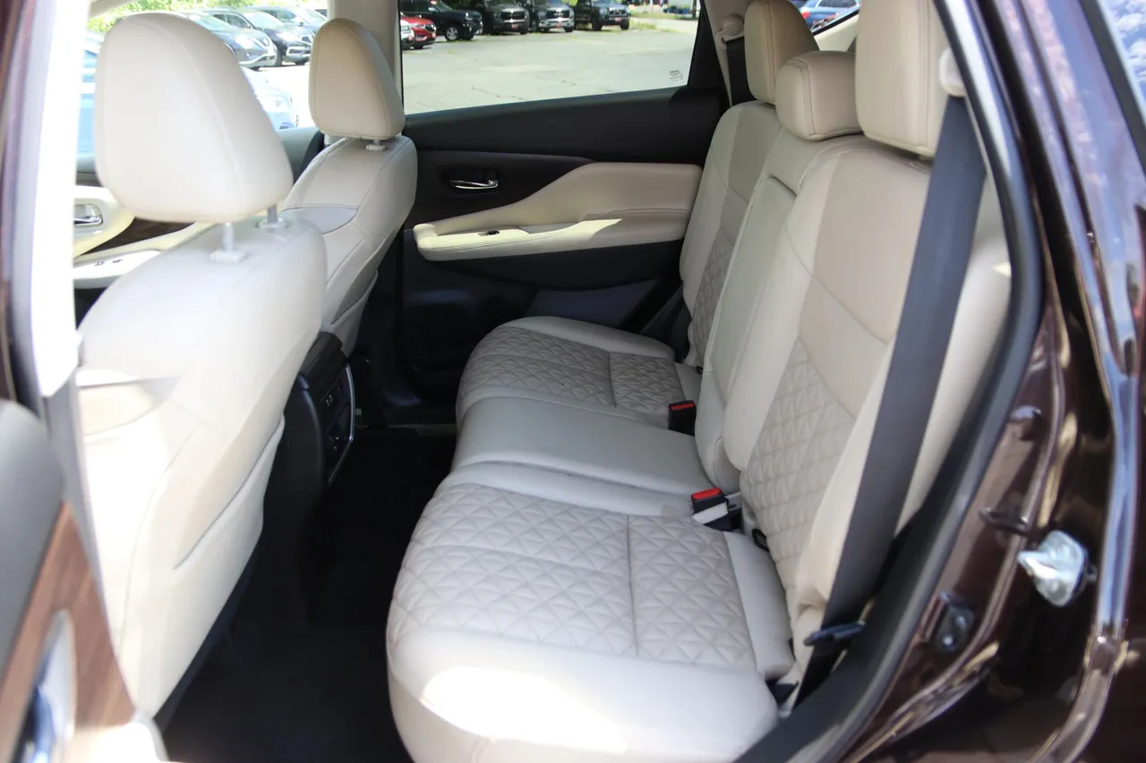 2021 Nissan Murano Platinum Sport Utility 4D in brown — photo 13 of 32