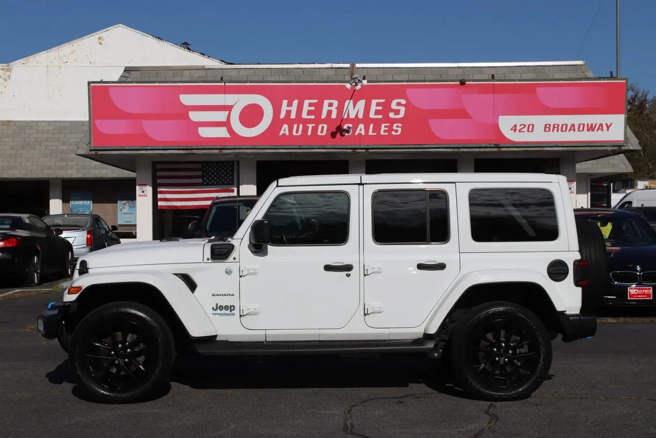 2022 Jeep Wrangler Unlimited 4xe Sahara 4xe Sport Utility 4D in white — photo 5 of 35