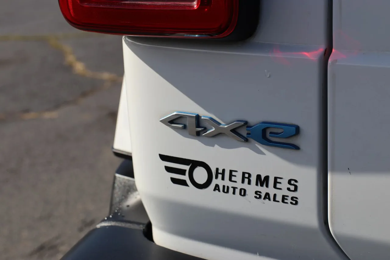 2022 Jeep Wrangler Unlimited 4xe Sahara 4xe Sport Utility 4D in white — photo 10 of 35