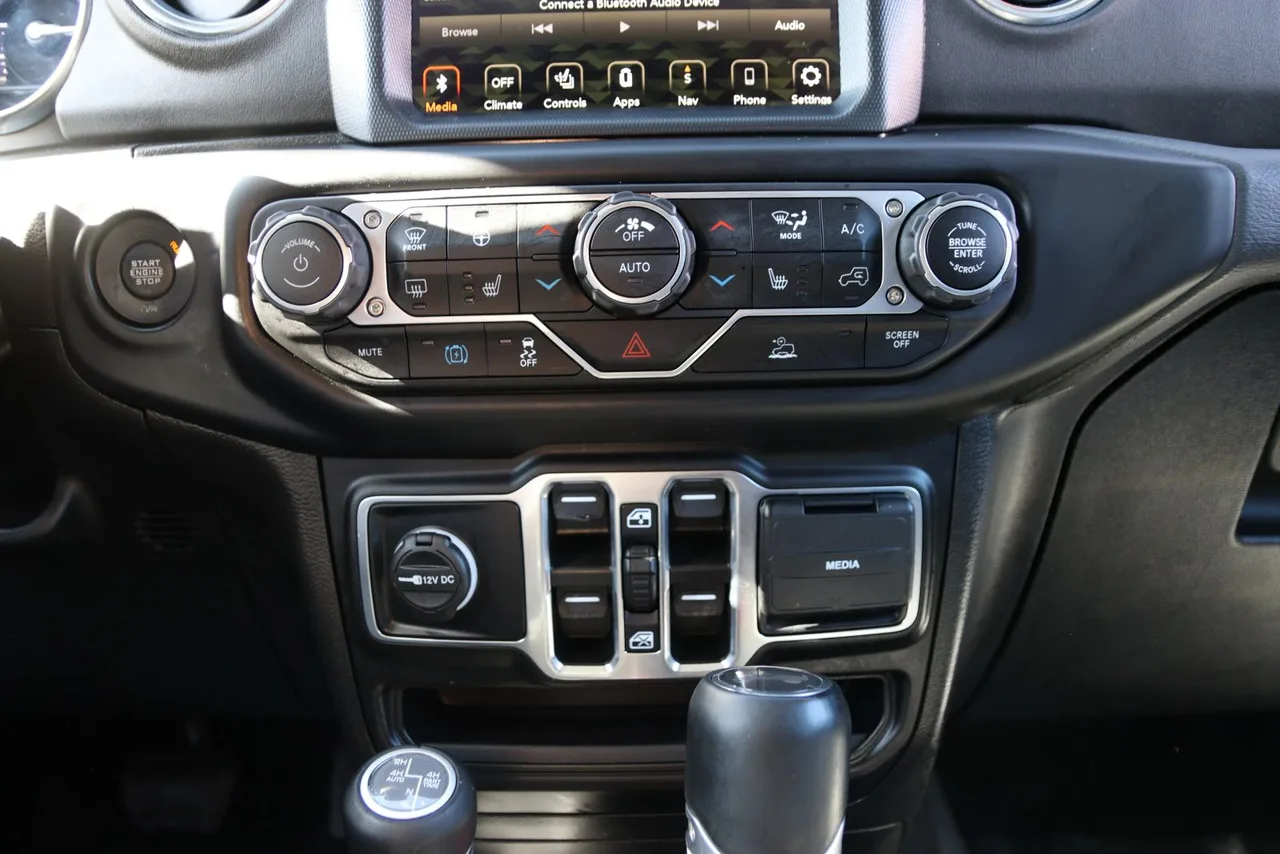 2022 Jeep Wrangler Unlimited 4xe Sahara 4xe Sport Utility 4D in white — photo 32 of 35