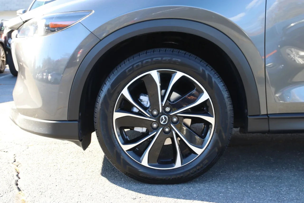 2022 Mazda CX-5 2.5 S Premium Plus Sport Utility 4D in gray — photo 3 of 37