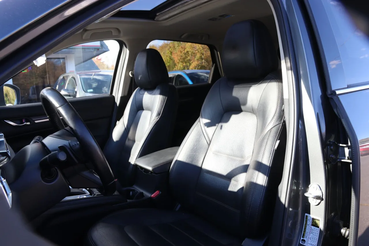 2022 Mazda CX-5 2.5 S Premium Plus Sport Utility 4D in gray — photo 15 of 37