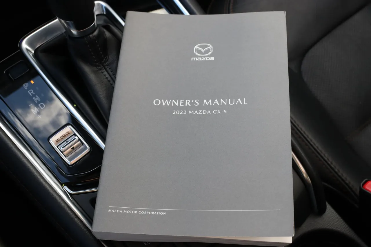 2022 Mazda CX-5 2.5 S Premium Plus Sport Utility 4D in gray — photo 36 of 37