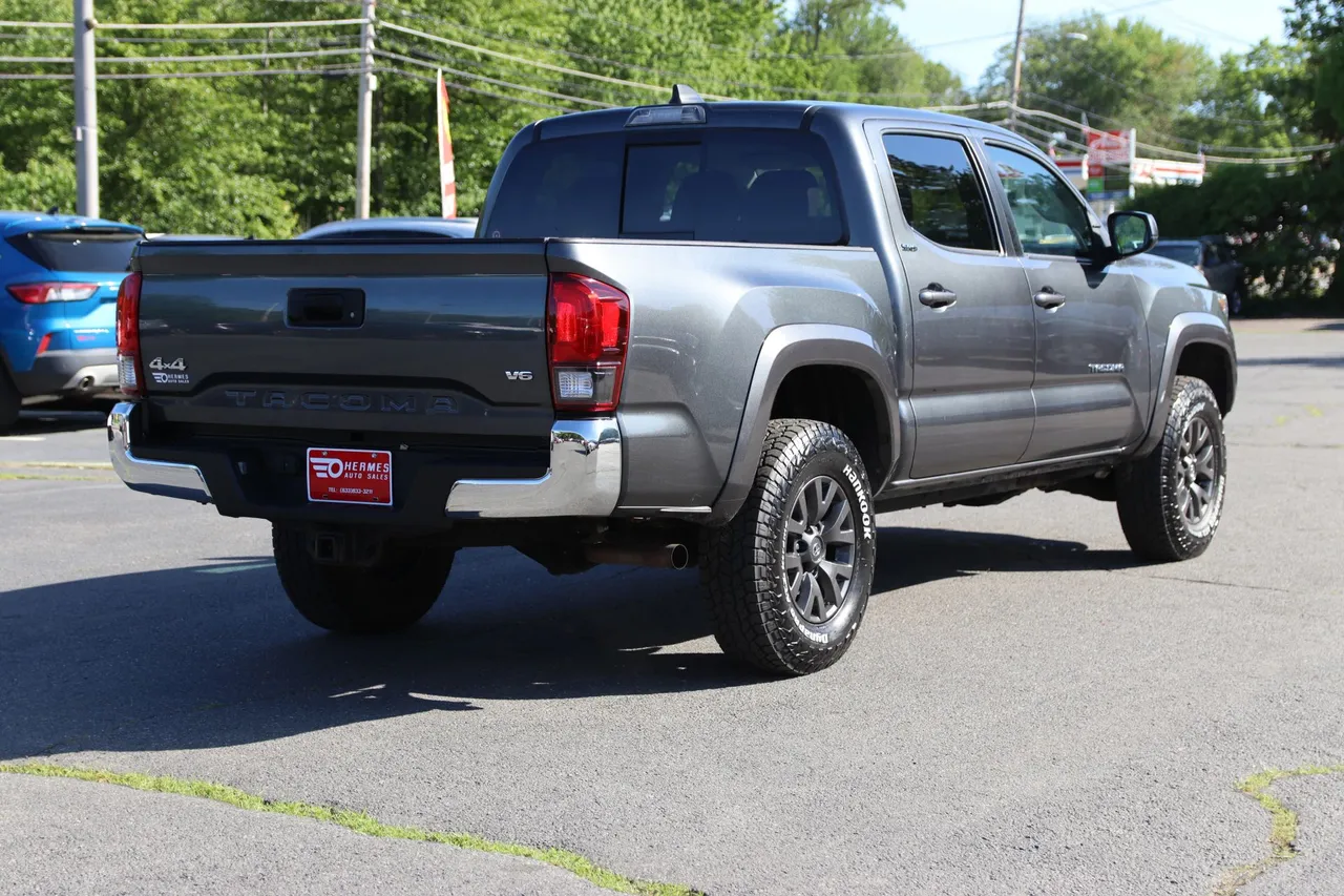 2022 Toyota Tacoma Double Cab SR5 Pickup 4D 5 ft in gray — photo 5 of 30