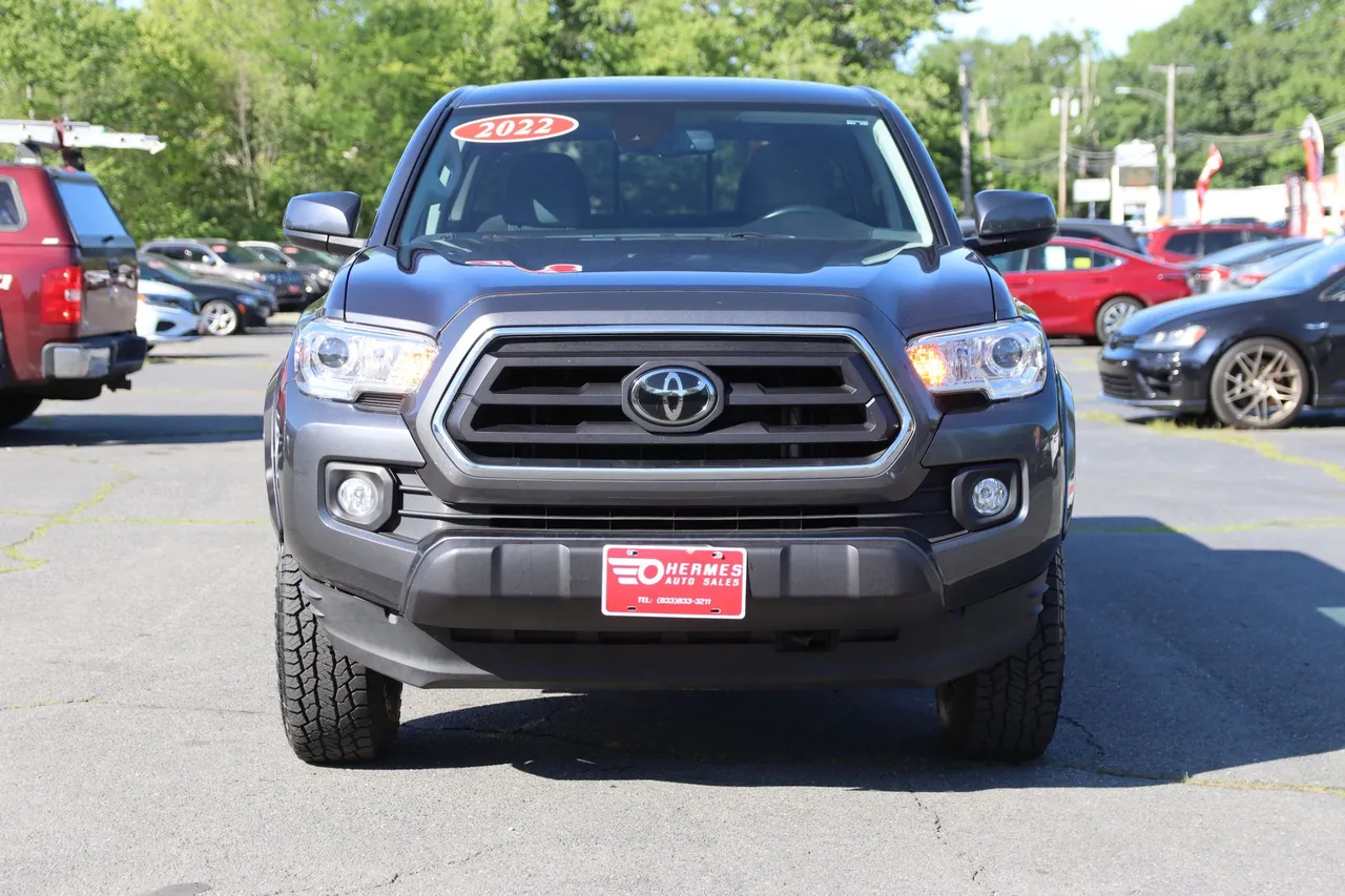 2022 Toyota Tacoma Double Cab SR5 Pickup 4D 5 ft in gray — photo 8 of 30