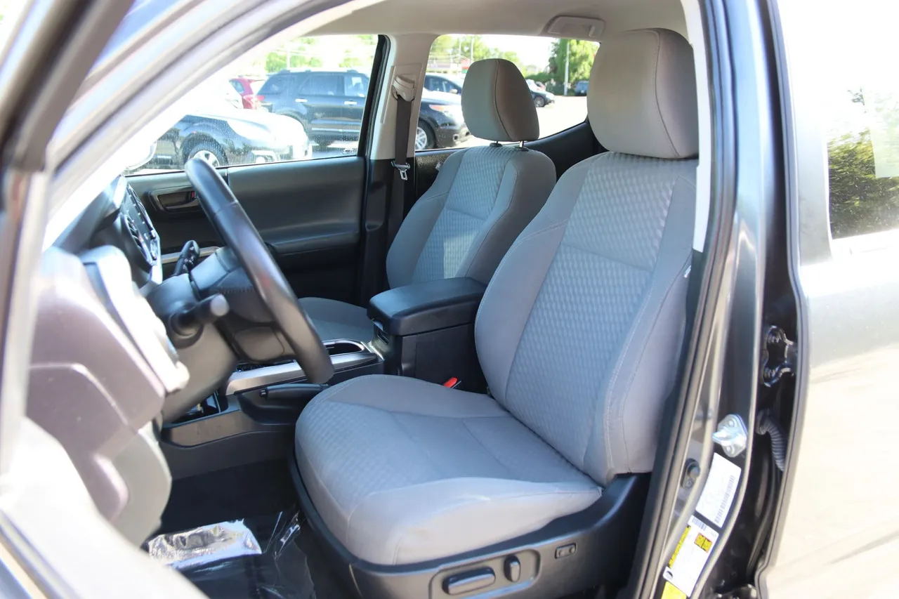 2022 Toyota Tacoma Double Cab SR5 Pickup 4D 5 ft in gray — photo 11 of 30