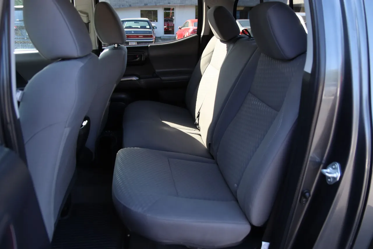2022 Toyota Tacoma Double Cab SR5 Pickup 4D 5 ft in gray — photo 14 of 30
