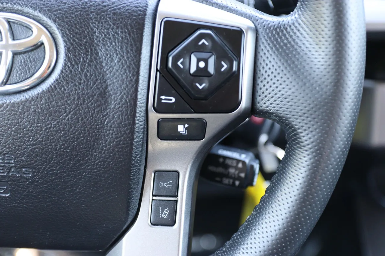 2022 Toyota Tacoma Double Cab SR5 Pickup 4D 5 ft in gray — photo 19 of 30