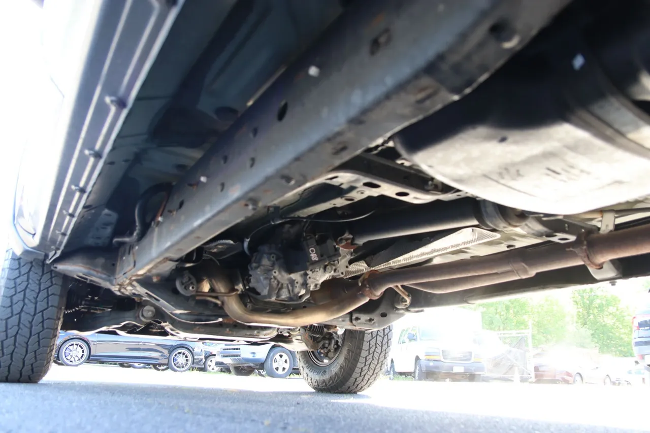 2022 Toyota Tacoma Double Cab SR5 Pickup 4D 5 ft in gray — photo 27 of 30
