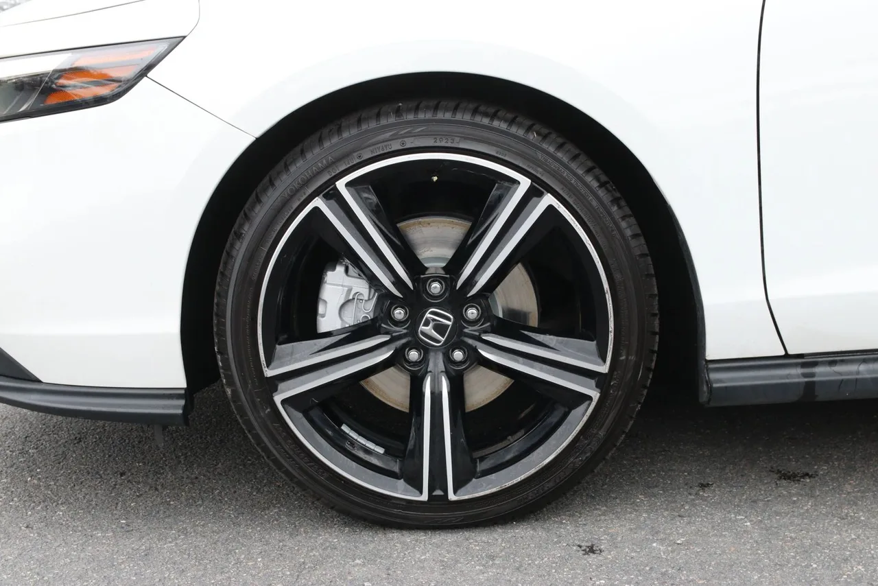2023 Honda Accord Hybrid Sport Sedan 4D in white — photo 4 of 36