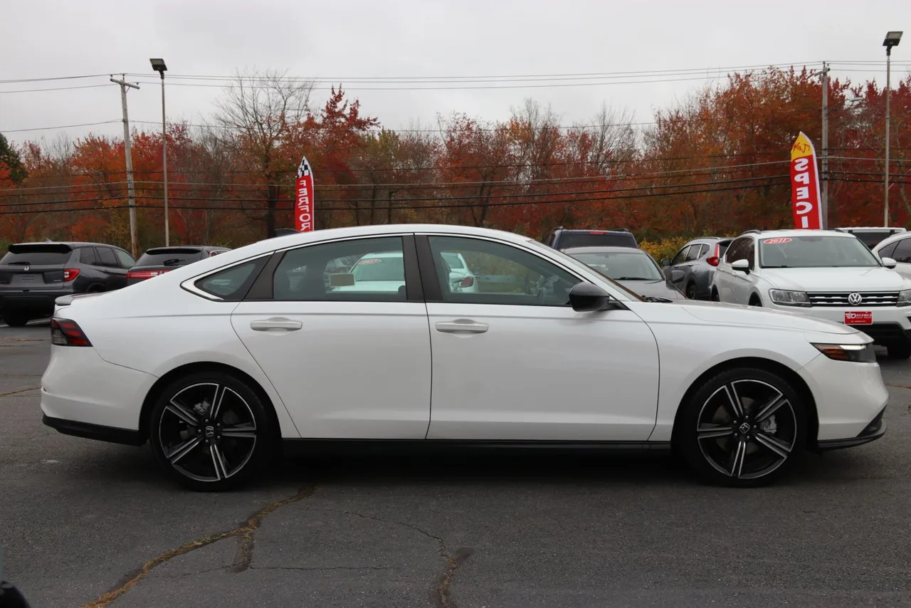 2023 Honda Accord Hybrid Sport Sedan 4D in white — photo 6 of 36