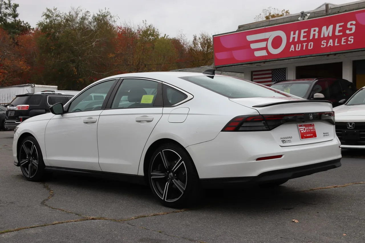 2023 Honda Accord Hybrid Sport Sedan 4D in white — photo 7 of 36