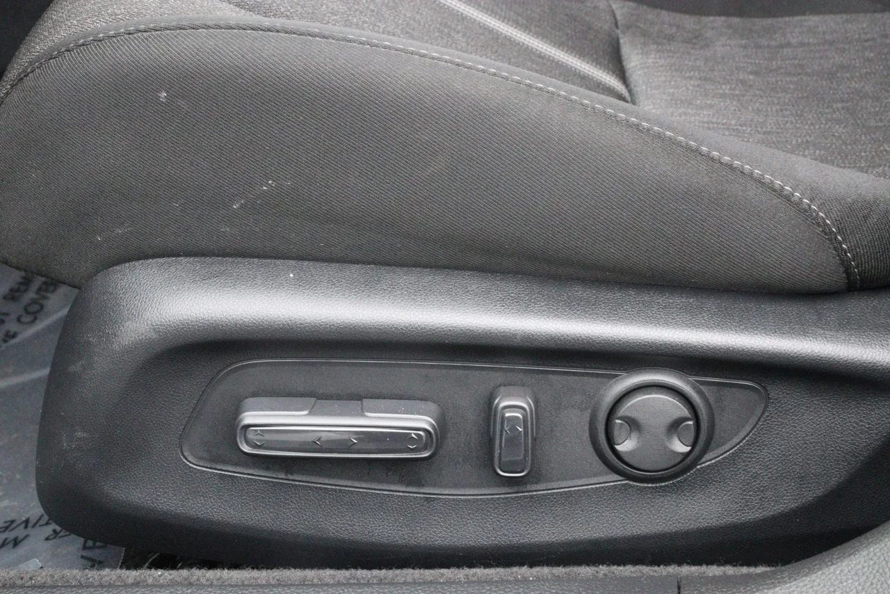 2023 Honda Accord Hybrid Sport Sedan 4D in white — photo 14 of 36