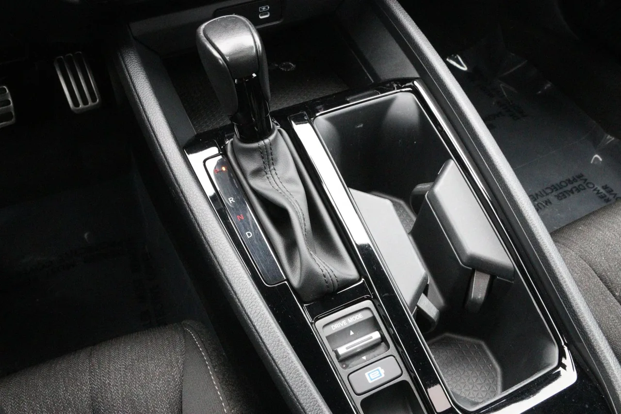 2023 Honda Accord Hybrid Sport Sedan 4D in white — photo 27 of 36