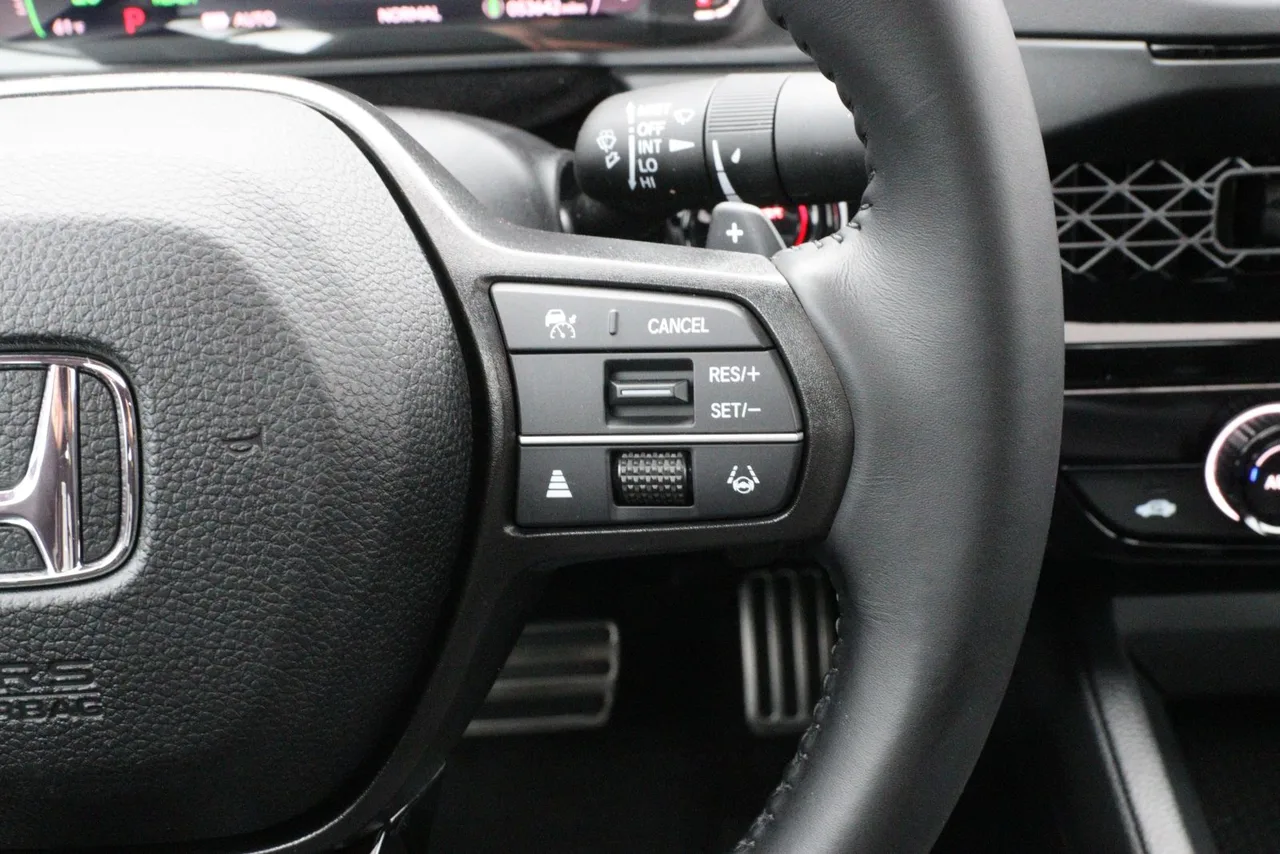 2023 Honda Accord Hybrid Sport Sedan 4D in white — photo 34 of 36